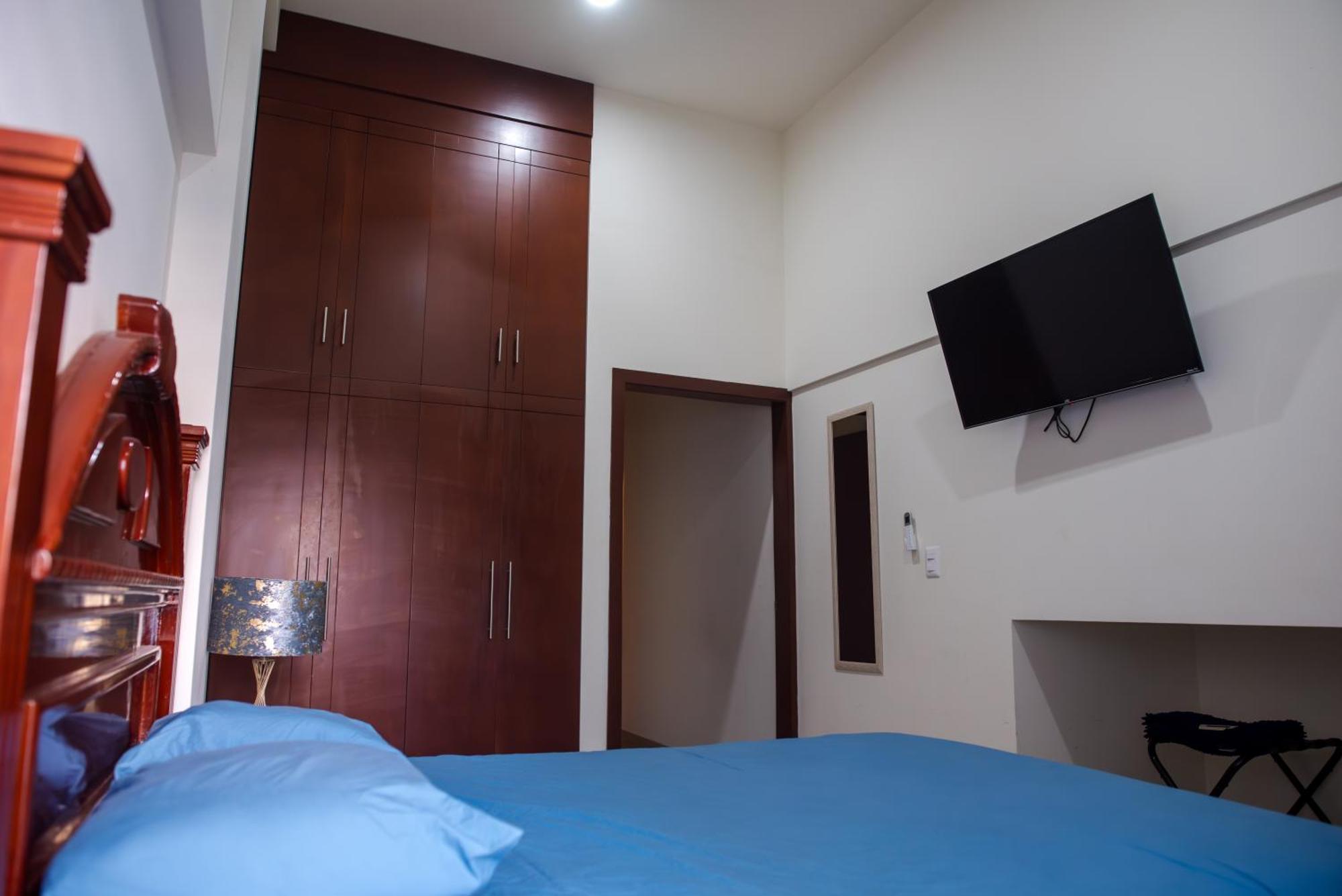 2Br-3Ba Condo Block From Beach W Rooftop Jacuzzi Масатлан Экстерьер фото