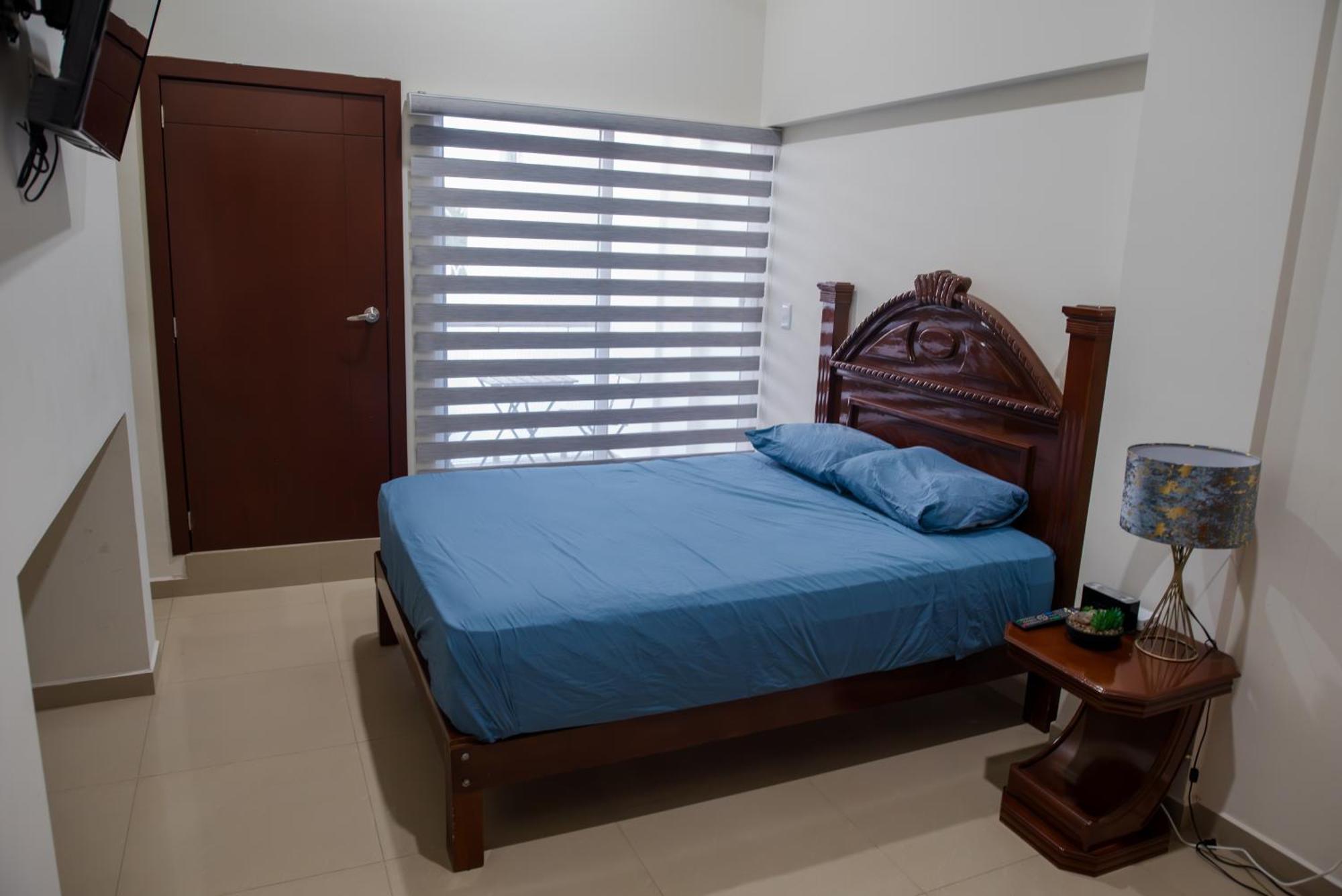 2Br-3Ba Condo Block From Beach W Rooftop Jacuzzi Масатлан Экстерьер фото